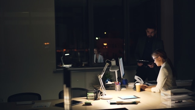 How to Handle Employee With Works
