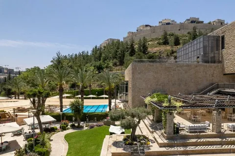 Eat – Shop – Party – Repeat. Visit Mahane Yehuda in Jerusalem