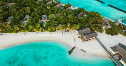 Maldives named ‘the islands with the best places to stay’ at the Condé Nast Traveller’s 2017 Readers’ Travel Awards